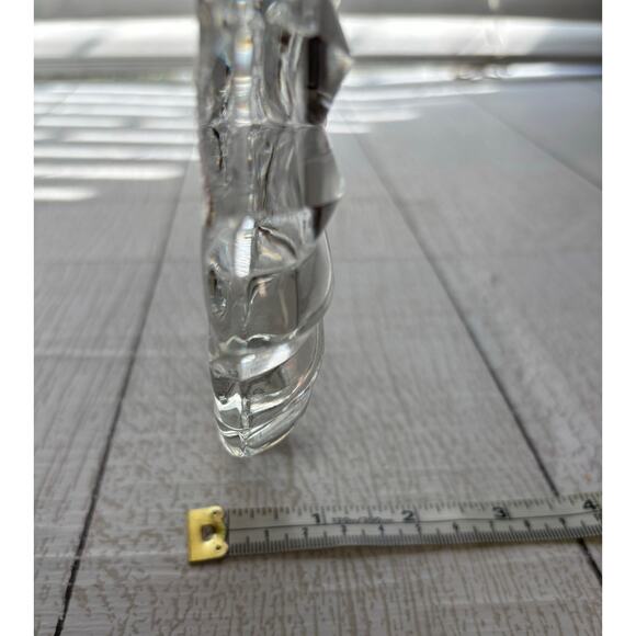 Vintage Tri-Cut Round Relish Dish – Elegant Glass Serving Piece - Picture 5 of 9